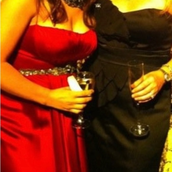 Formal gown​ - Picture 7 of 7